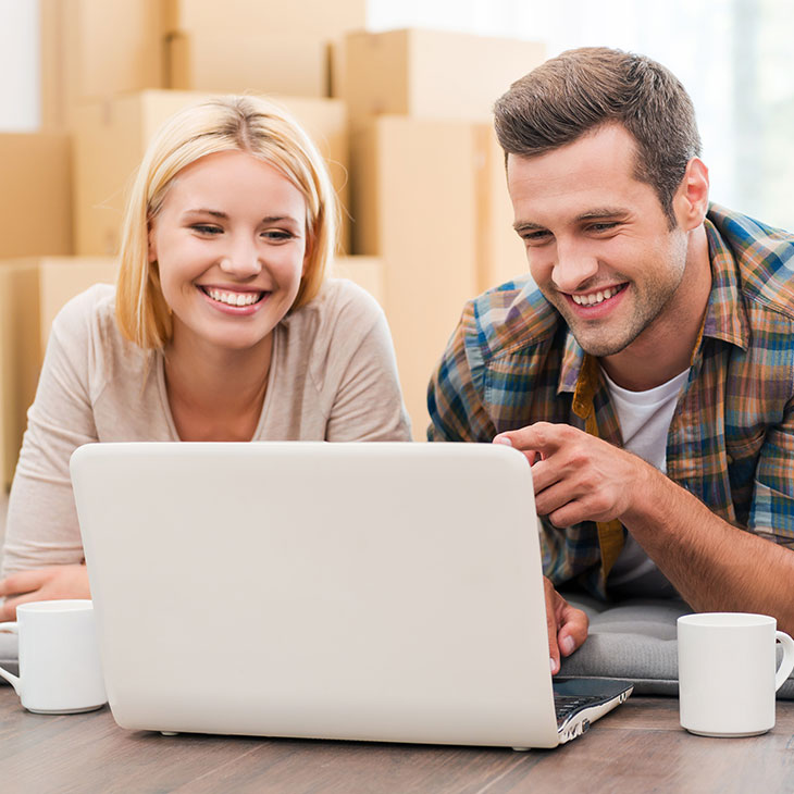 Wysyłka paczek na Boże Narodzenie – poradnik, jak zaplanować i zorganizować wysyłkę paczek na Boże Narodzenie, aby uniknąć opóźnień i zminimalizować koszty.