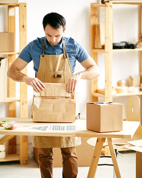 Paczki ekspresowe krajowe: Czas dostawy w Polsce